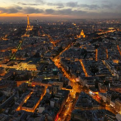 Photo aérienne de Paris, la Tour Eiffel et ses quartiers